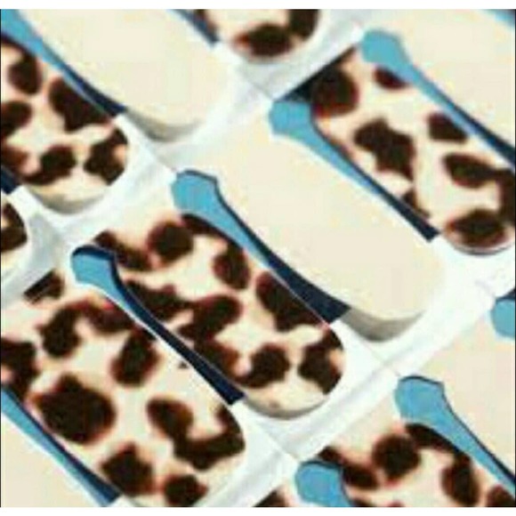 Color Street Nail Strips, Show and Shell, Nail Art Design - Picture 7 of 7